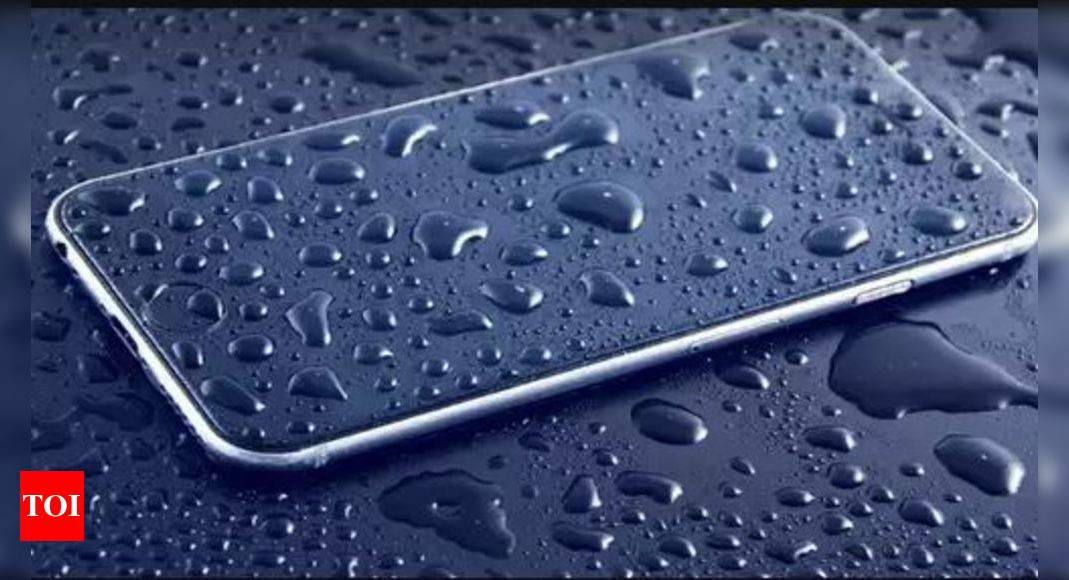 waterproof phone under 30000