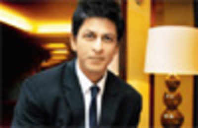 Bye bye 2010, SRK has eyes set on 2011