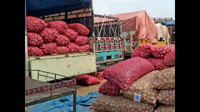 Onions at Rs 100/kg: You may have to wait till December for prices to drop