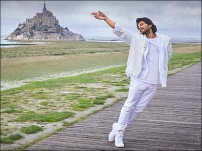 Pic Talk: Samajavaragamana being shot in the exotic locales of Paris