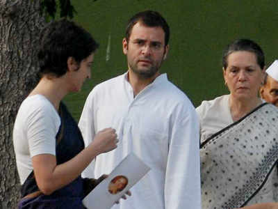 Government withdraws SPG cover of Sonia, Rahul and Priyanka