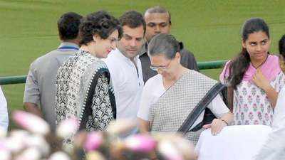 Gandhi family stripped off SPG cover: Know who gets SPG protection