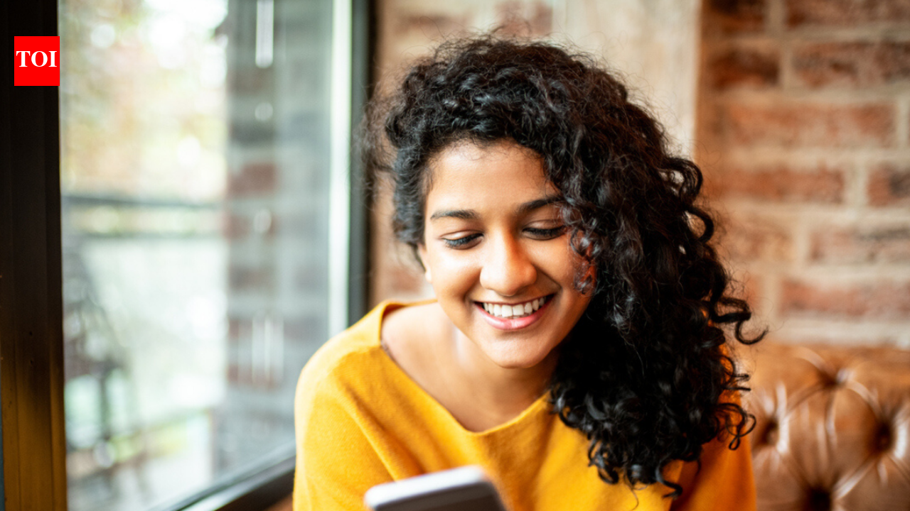 5 types of messages women send only to the man they want to date