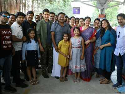 Group Photo: Sarileru Neekevvaru wraps up Kerala schedule
