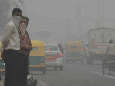 Delhi pollution: Back in 'poor' zone, air slightly better | Delhi News -  Times of India