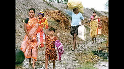 West Bengal: Thousands on coast shifted before cyclone Bulbul