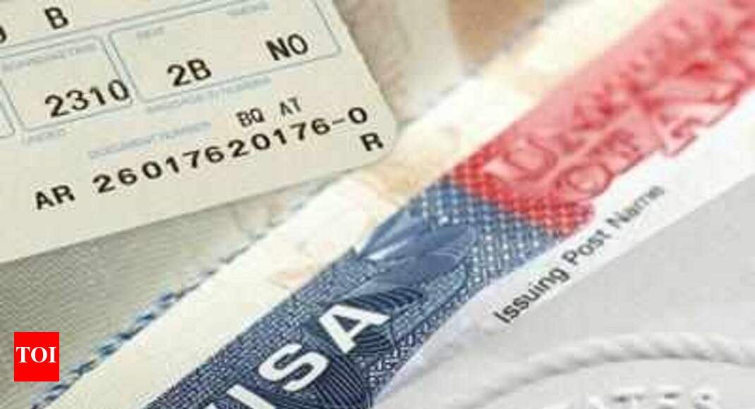 Job uncertainty rises for spouses of H-1B holders