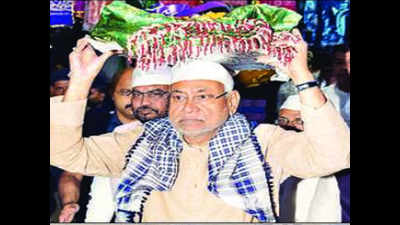 Patna: Eid Milad-un-Nabi celebrated with religious fervour