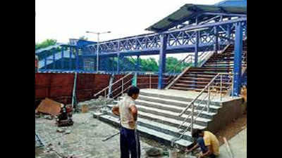 Chennai: Relief for commuters as foot overbridge at Alandur metro station nears completion