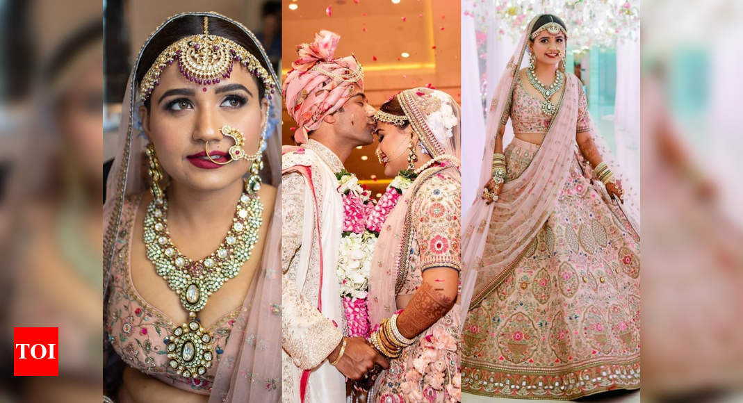 Buy Pink Lehenga Raw Silk Embroidered Nakshi Scoop Floral Bridal Set For  Women by Astha Narang Online at Aza Fashions.