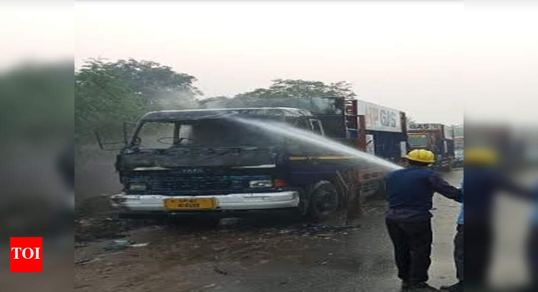UP: One killed, two suffer burns after LPG cylinders laden truck ...