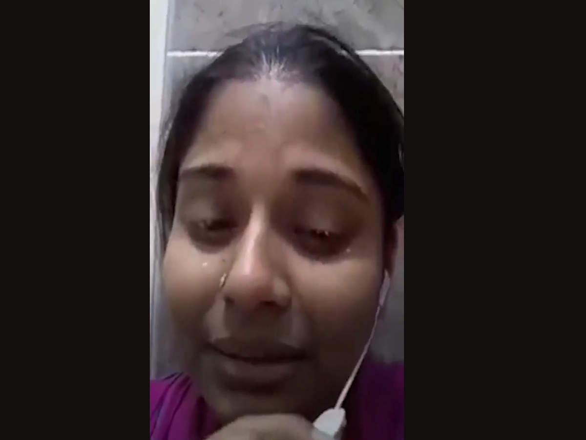 Bangladeshi woman allegedly being tortured in Saudi Arabia | International  - Times of India Videos