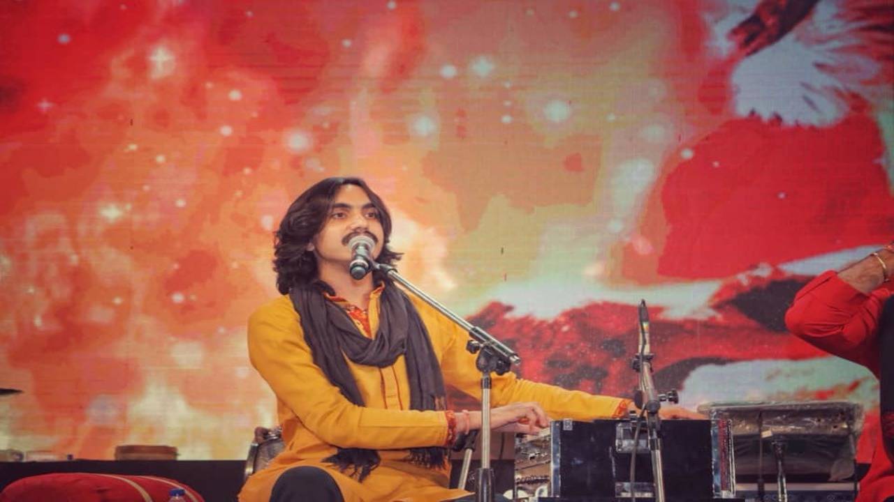 21 Survival 12' | Gurdeep Singh Mehndi's Live Performance On '21 S 12' Song  - YouTube