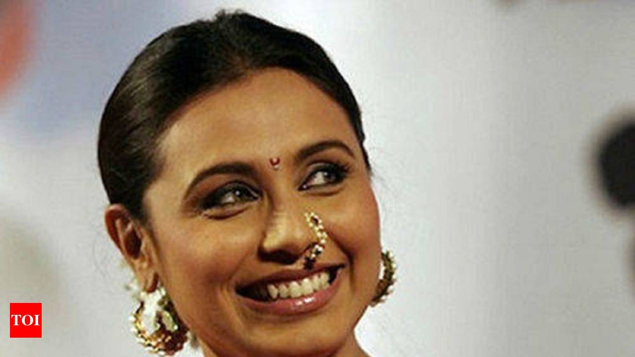 रानी मुखर्जी Rani Mukerji - Rani Mukerji profile hit movies debut movie  personal life