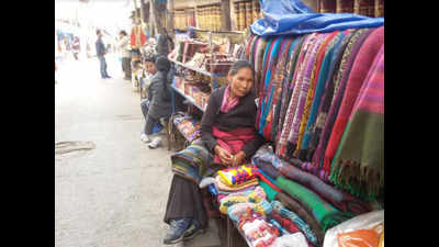 Himachal Pradesh: With onset of winters, Tibetan women set off on trade journey