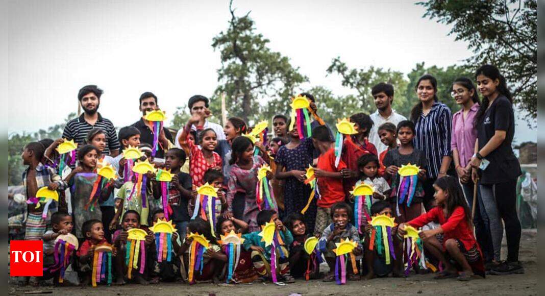How these 20 college graduates are helping slum kids solve sums with a ...