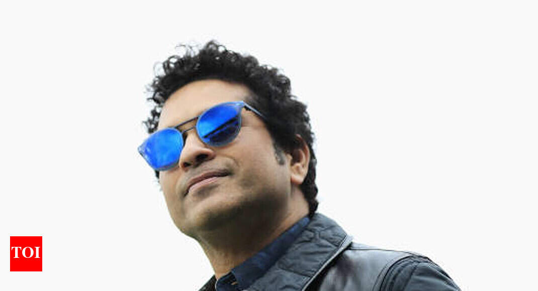 Very few world class bowlers in Tests now: Sachin