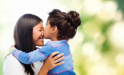 How to strike a balance between being a mom and a friend