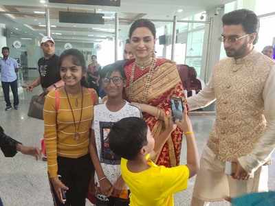 Happy Anniversary DeepVeer: Deepika Padukone and Ranveer Singh pose with THESE little kids at the airport