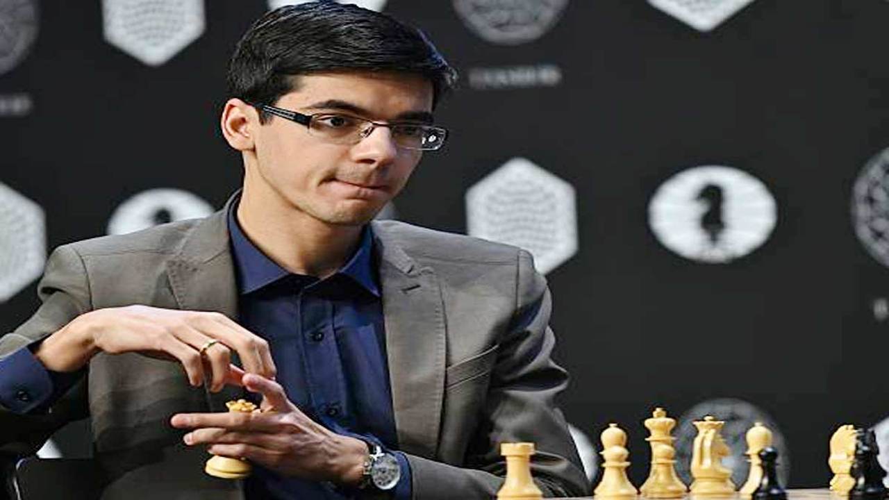 Anish Giri versus Magnus Carlsen, Tata Steel Chess 2023 Rd. No. 4