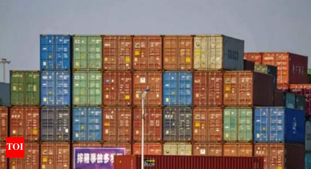 Exports decline 1.11% in Oct; trade deficit narrows