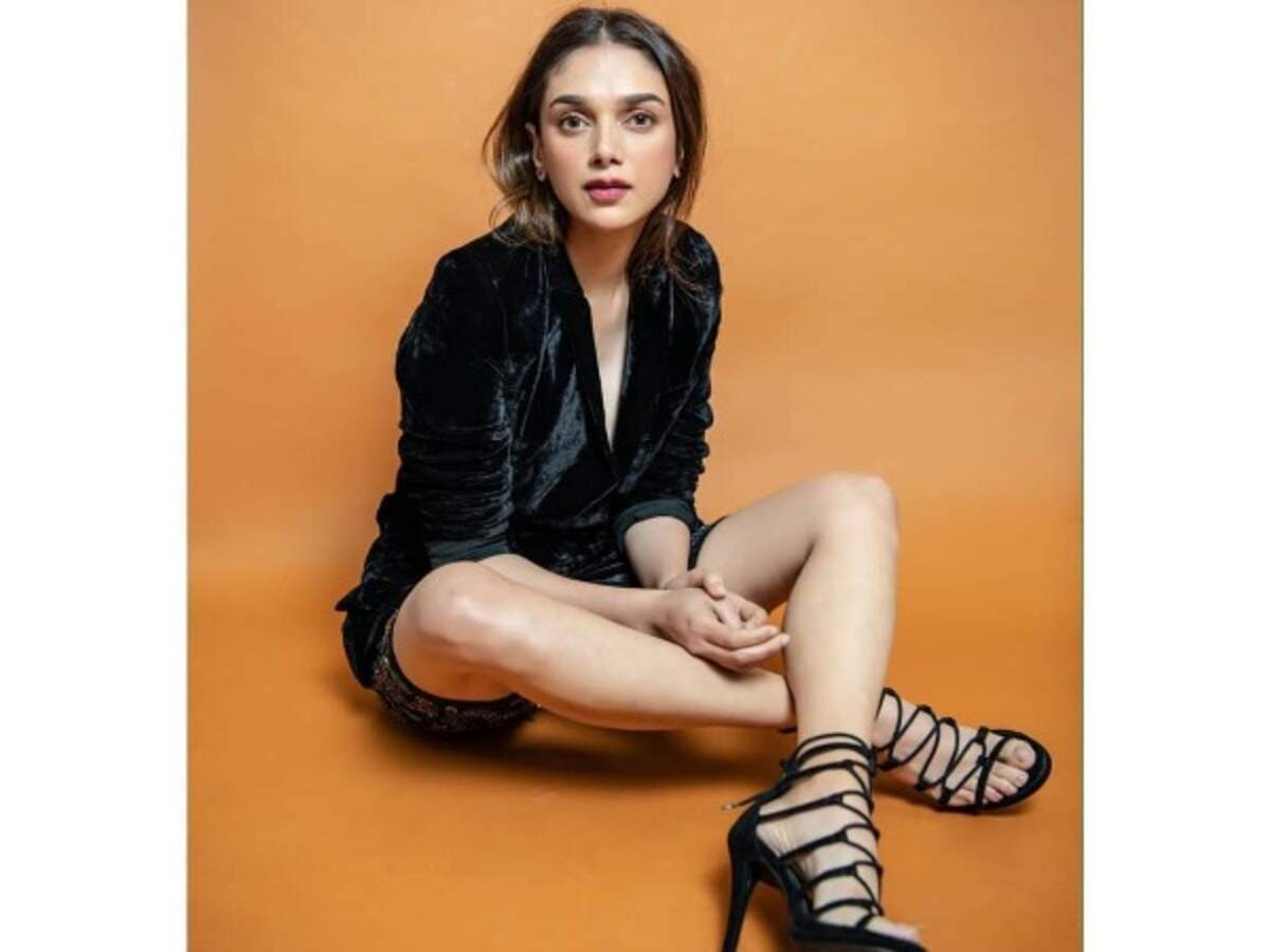 high heel ke sandal khesari lal yadav