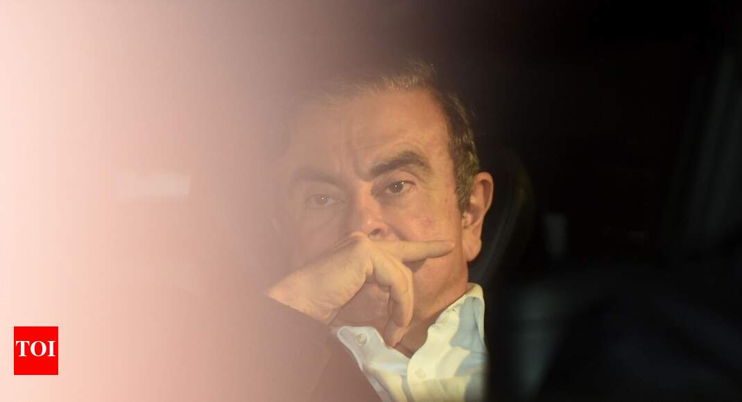 One year after arrest, Nissan boss Carlos Ghosn seeks to throw out case against him