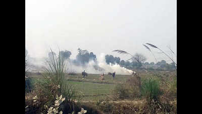 Noida air pollution: Farmer held for stubble burning, 14 more booked