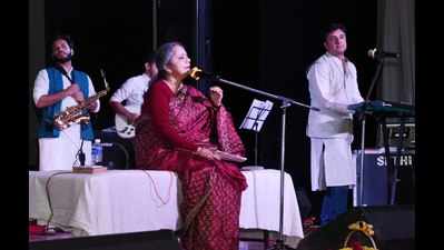 Khayaal-The band, blends east and west melodies