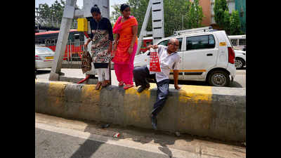Seven pedestrians killed on Maharashtra roads daily, 25% aged 35-45