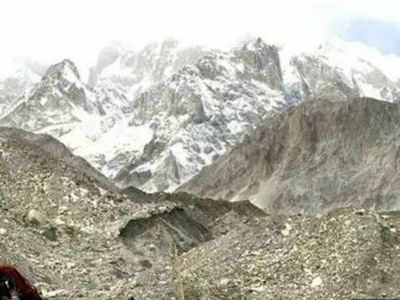 Six dead after avalanche hits Army positions in Northern Siachen