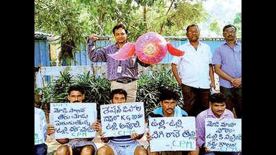 Visakhapatnam: Supply subsidised onions, demands Left