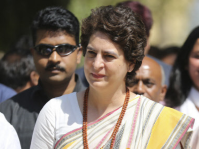 Priyanka facing rebels? Only 40 attend UP meet