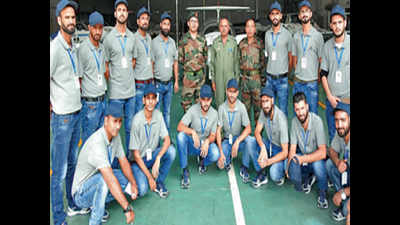 Pune: Students, teachers from Jammu and Kashmir visit military establishments