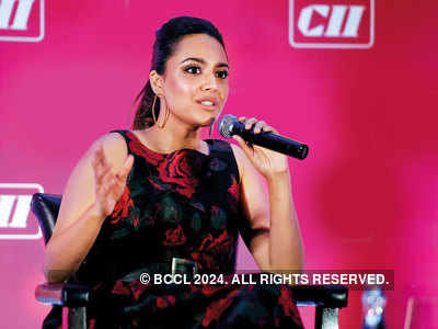 Swara Bhasker: This is the time when it is wise to be apolitical and obviously, I am an idiot