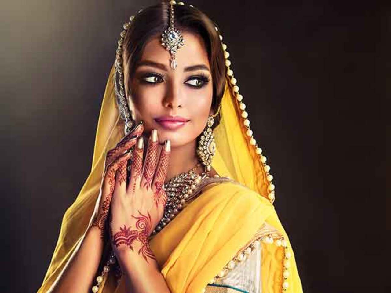 Discover 147+ veena nagda mehndi classes fees latest jtcvietnam.edu.vn