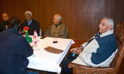 Civil society delegation led by Yashwant Sinha takes stock of situation in Kashmir