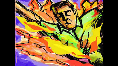 Irked over land row, dalit sets self ablaze at Bapu Bhawan