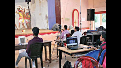 Kerala: Little KITEs members turn videographers at youth fest