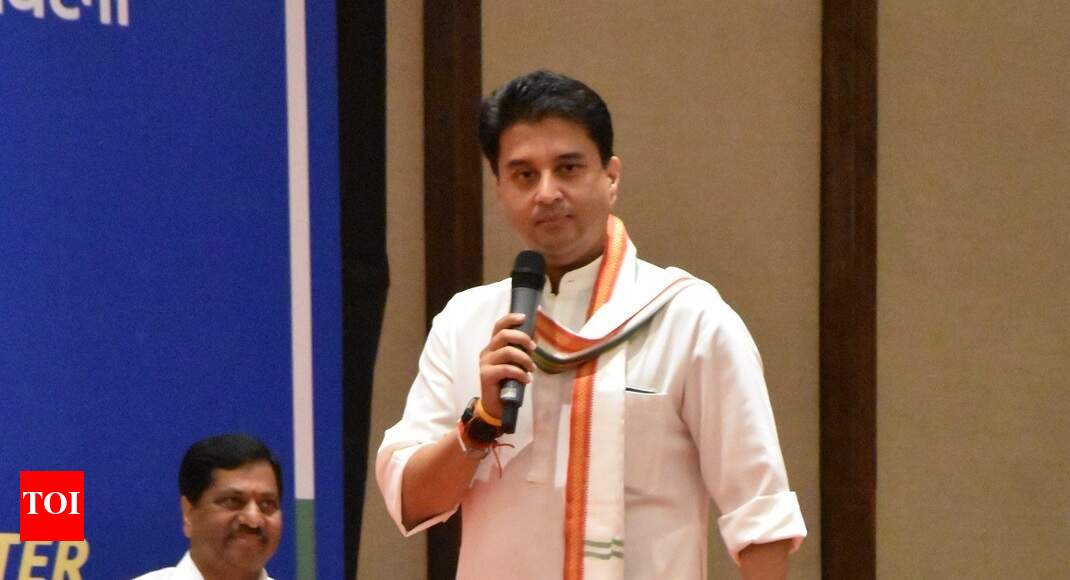 Jyotiraditya removes Cong from his Twitter bio