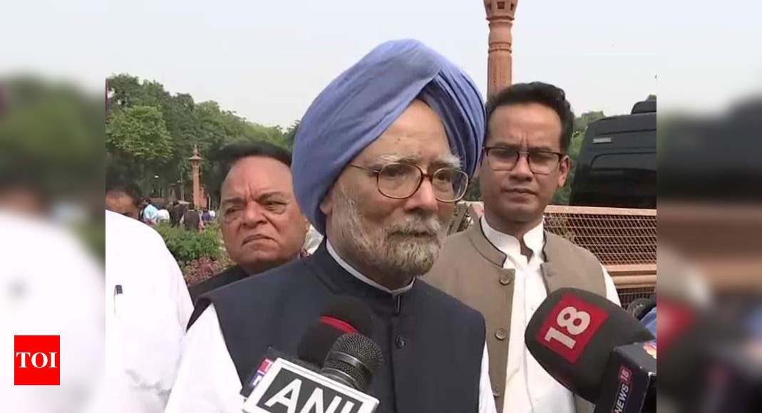 proof-of-pudding-is-in-eating-manmohan-singh-s-dig-at-pm-hailing