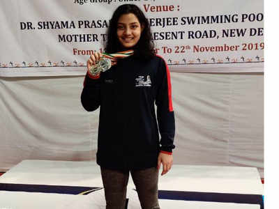 Noida girl Navya Singal wins three silver medals at 65th National ...