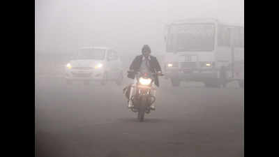 Air quality inches towards severe mark, Lucknow breathes uneasy again