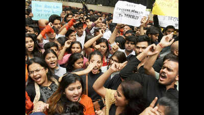 JNU offers another fee cut, students unhappy