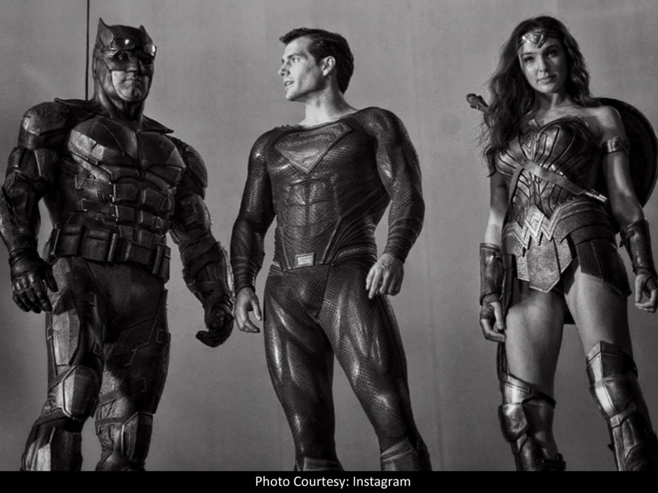 SnyderCut: Director Zack Snyder releases new stills from 'Justice League'  featuring Batman, Superman, Wonder Woman and Aquaman | English Movie News -  Times of India