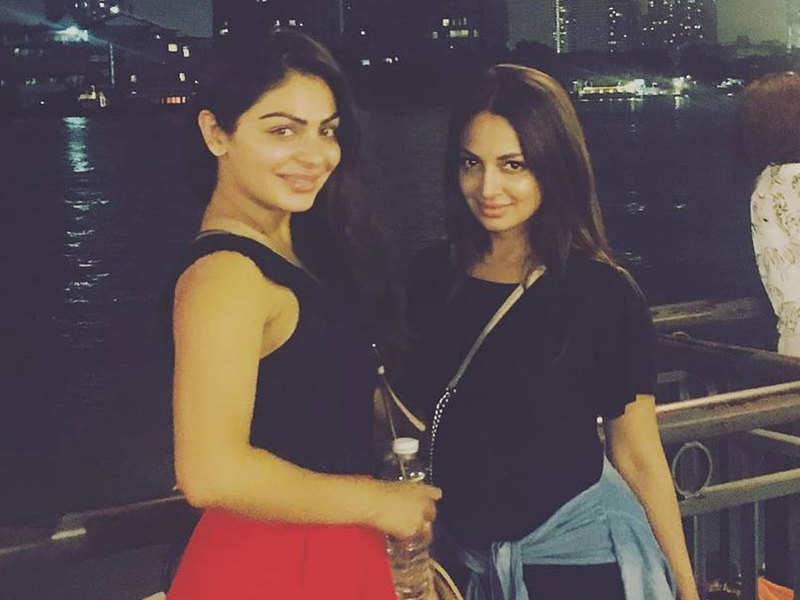 Here S What According To Neeru Bajwa Is The Worst Part Of Working With Her Baby Sister Rubina Bajwa Punjabi Movie News Times Of India She also has a brother. baby sister rubina bajwa