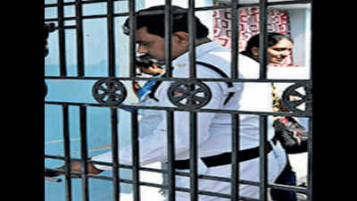 West Bengal cops stand by to push back Bangladeshi detainees