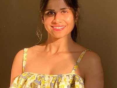 Sai Tamhankar's sun-kissed picture is sure to brighten up your day