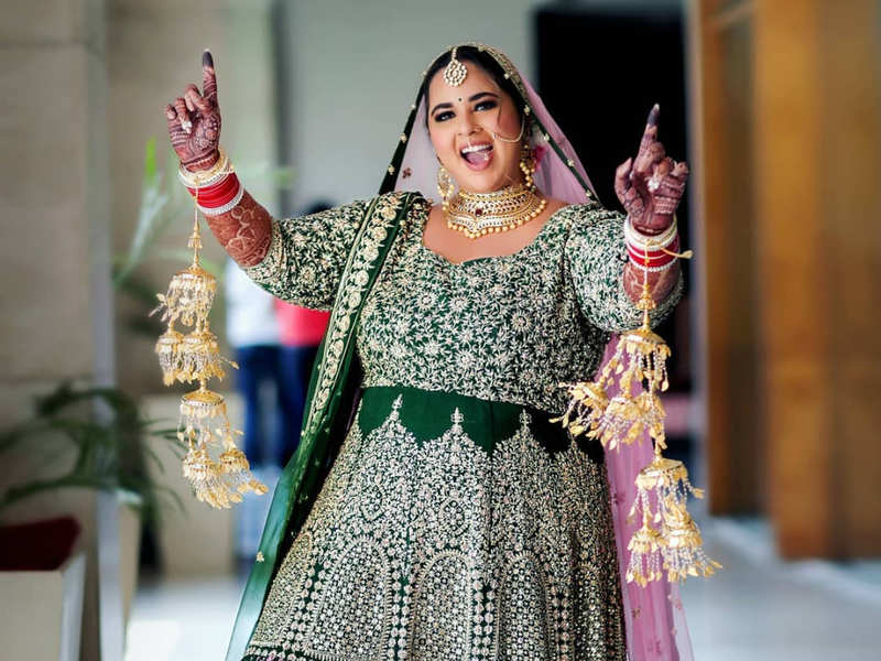 plus size south indian brides