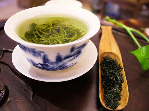 Here's how green tea can help in hair regrowth | The Times of India